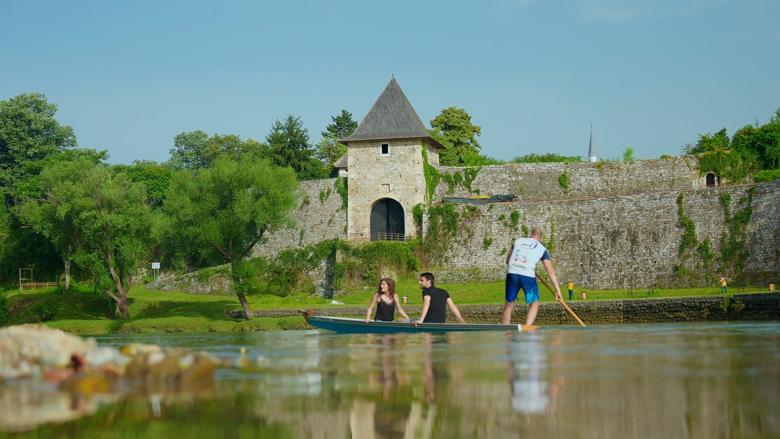Dajak na Vrbasu ispod tvrđave Kastel