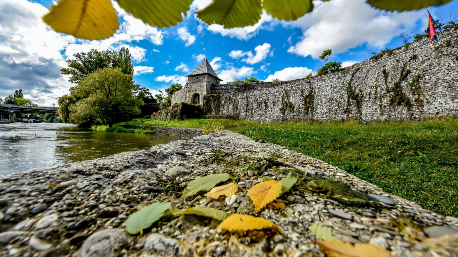 Tvrđava Kastel na obali Vrbasa